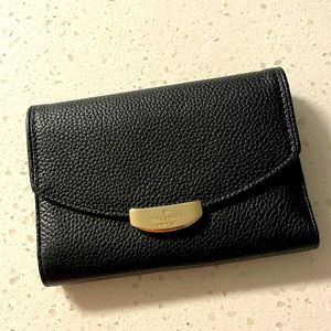 🎁 Kate Spade Billfold 🎁